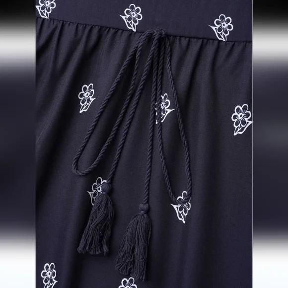 Floral Waist-Tie Notched Collar Mini Dress - Picture 6 of 7